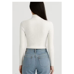 Slim-Fit Turtleneck Top-DZ 14