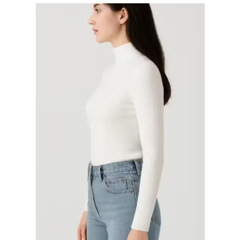 Slim-Fit Turtleneck Top-DZ 14